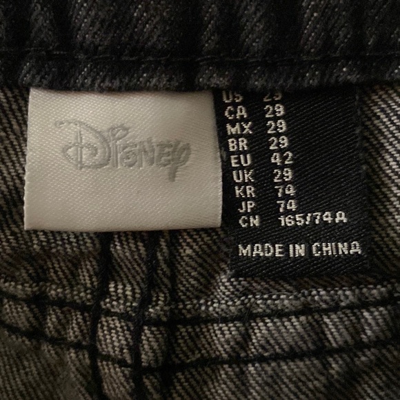 NWT Forever 21 Disney Mickey Mouse Shorts Size 29 - Picture 5 of 6